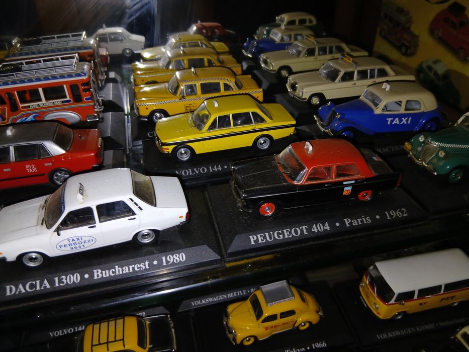 Coleção 50 Taxis escala 1,43  por 275 €