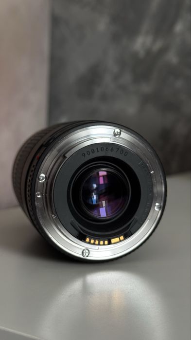 Зум об’єктив Canon EF 75-300mm f/4-5.6 III USM