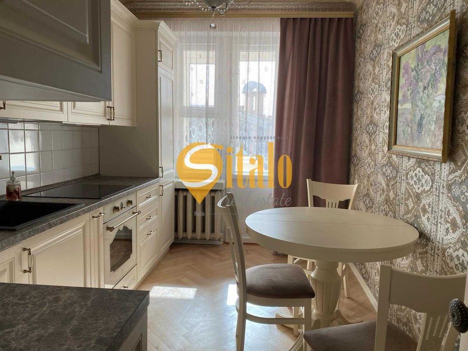 Оренда 3-кім. квартири в центрі міста Печерськ, Лесі Українки.