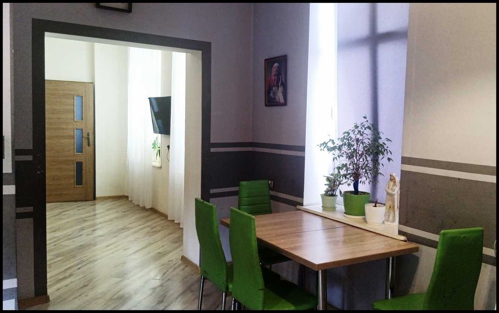 Sprzedam mieszkanie, 67m2, parter, własne wejście.