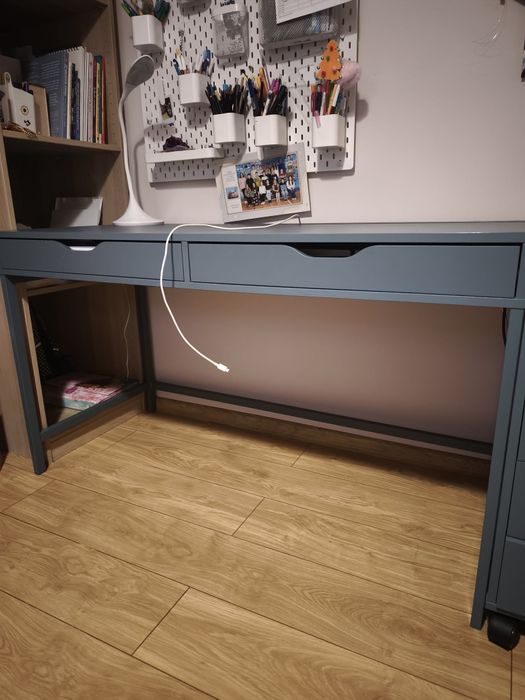Sprzedam biurko ikea