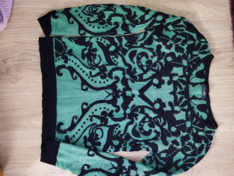 Пакет теплых свитеров кофт (размер s)