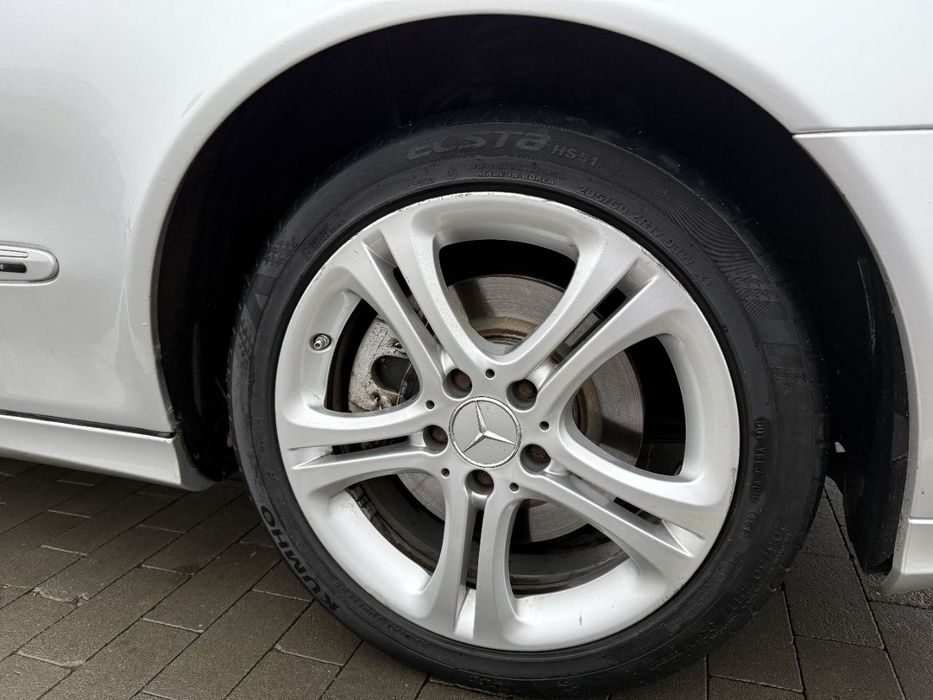 Mercedes-benz E - Class