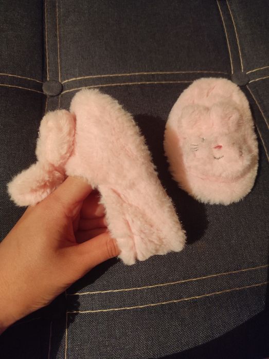 Дитяче взуття для дівчаток