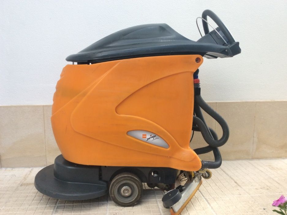 Taski Scrubber Vacuum Cleaner