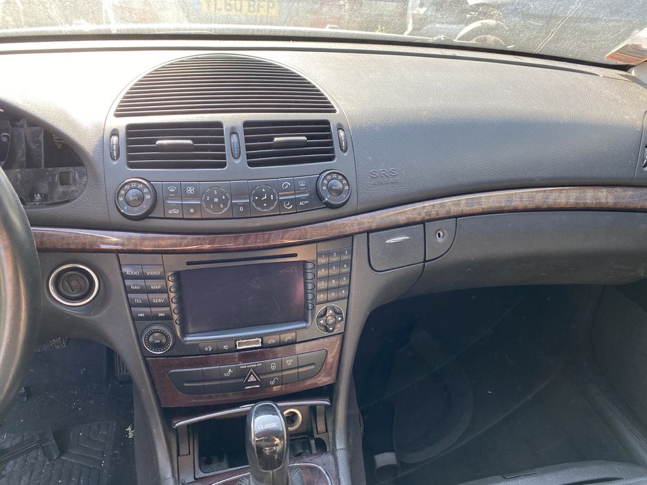 MERCEDES W 211  220 CDI ANO 2003