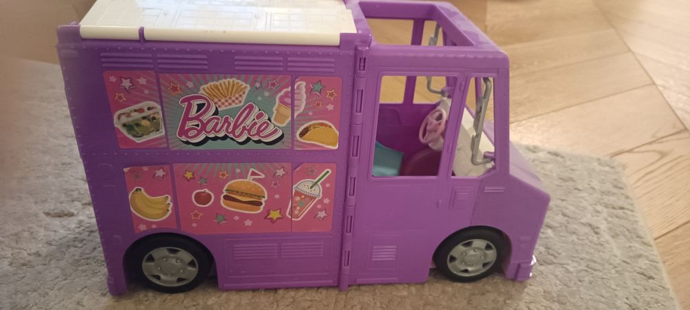 Camper lodziarnia Barbie