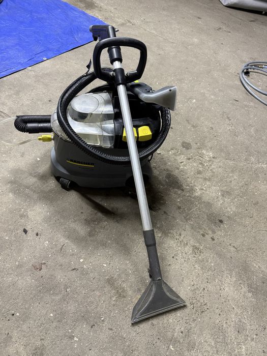 Karcher Puzzi 8.1C