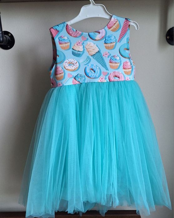 Продам нарядное платье Zironka размер 98