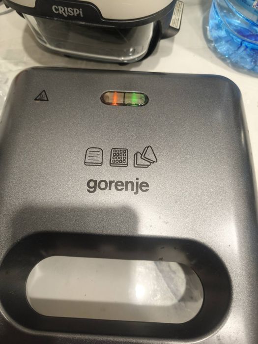 Бутербродниця Gorenje SM-703