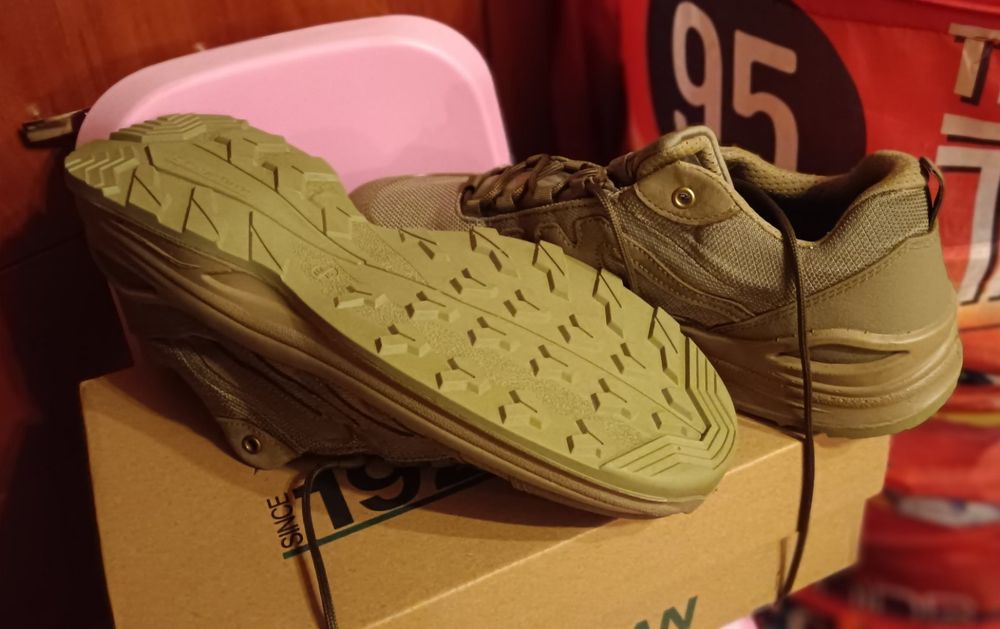 Продам летние военные кросовки Talan.