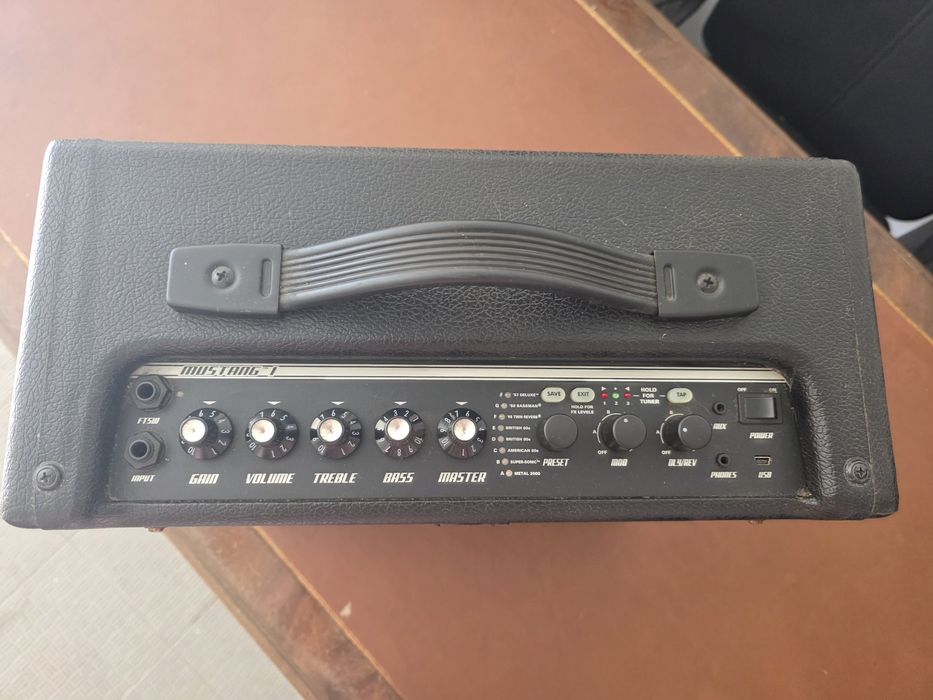 Fender Mustang I