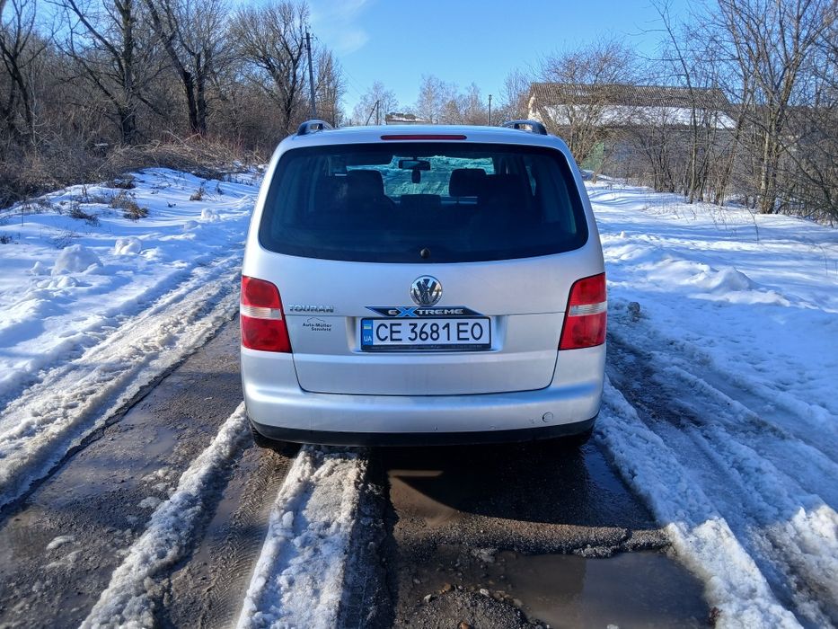 Продам VoIkswagen Tauran. 1 6 Бензин.