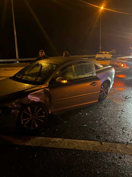 Sprzedam uszkodzone Volvo c70