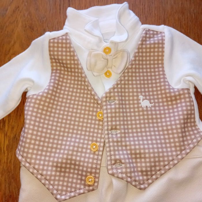 CHŁOPCZYK - piękne ubranko  rozmiar  62/68cm