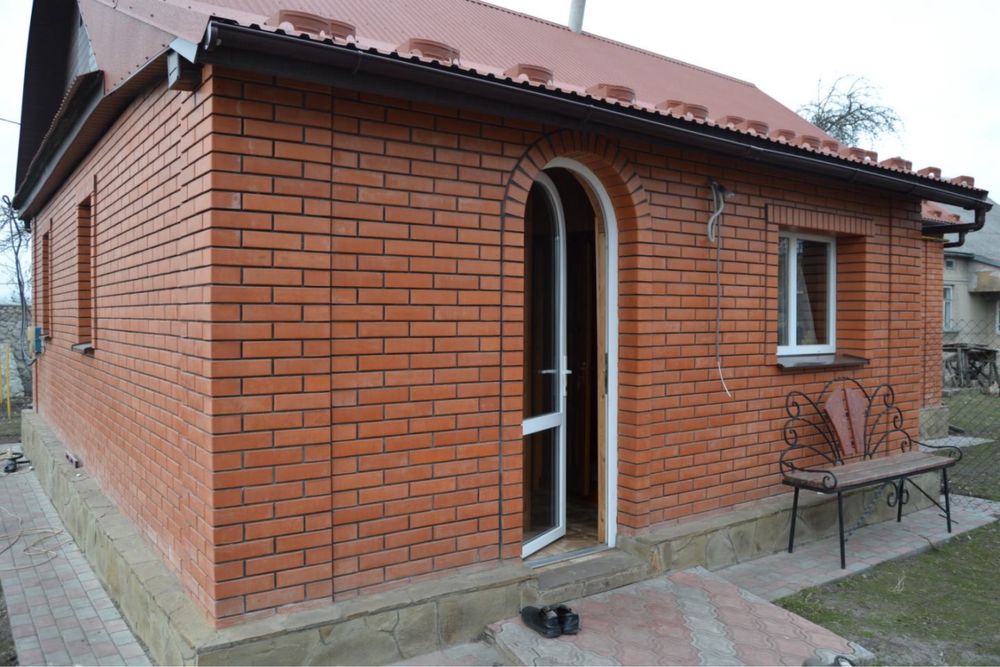 Оренда гостьового будиночка та котеджу біля Лаври Подобово