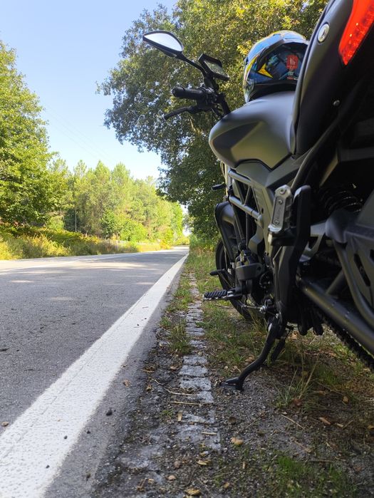 Benelli 502c 2023 10500 kms