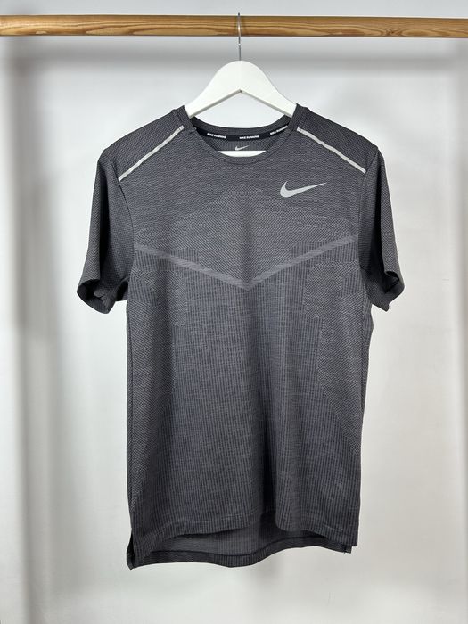 Nike Running Dri Fit Gray шикарна футболка для спорту чи бігу Розмір S