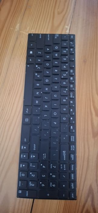 Klawiatura uszkodzona Asus X551C