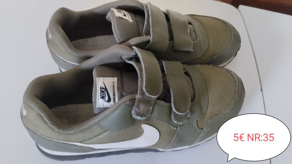 Calçado variado para criança