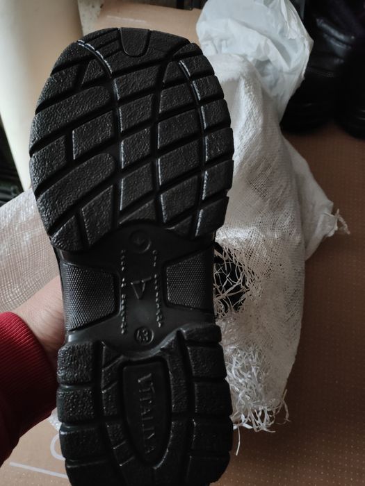 Зимові ботинки...