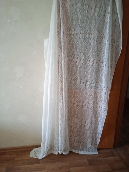 Лёгкий тюль ,ткань натуральная .На одно окно