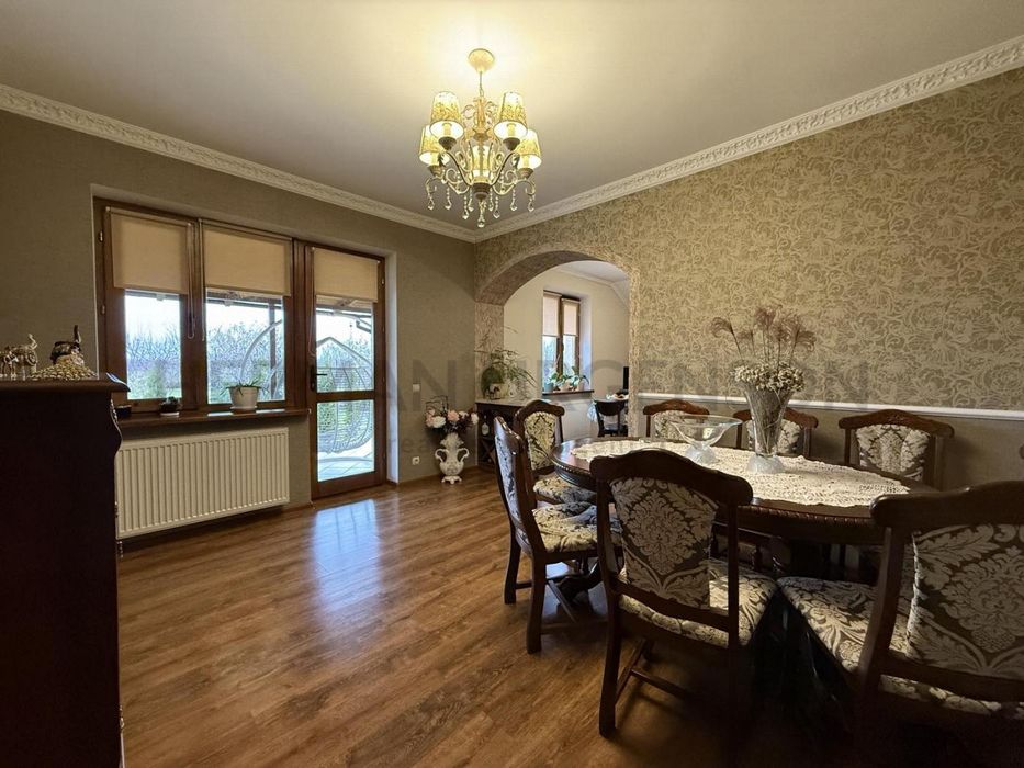 Продаж будинку 185 м.кв / 12 соток / Коритняни