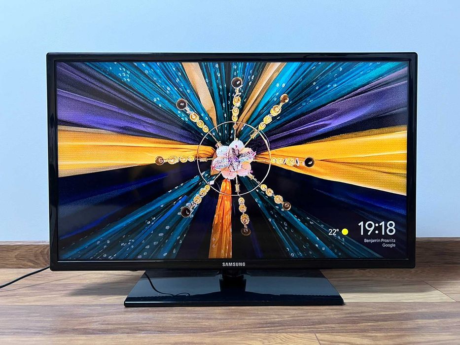 Телевізор Samsung UE32EH4000 діагональ 32" в хорошому стані
