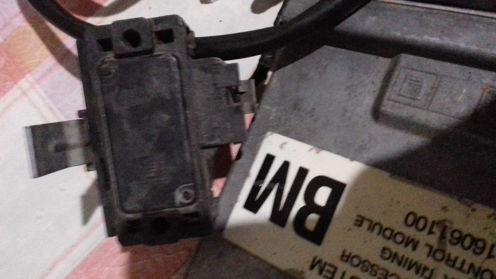 Блок  управлесли  Opel kadet 1.6. (2 Штуки.)