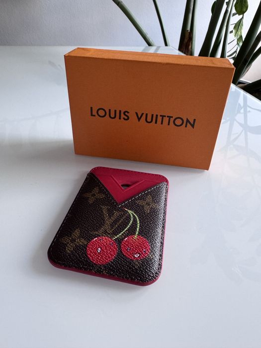 Magnetyczne etui na karty  Louis Vuitton