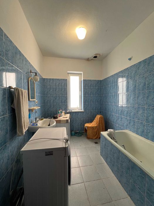 Продаж! Два будинки в жилому стані + гараж