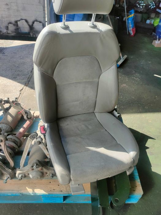 Fotel kierowcy Audi A6 c6 szary