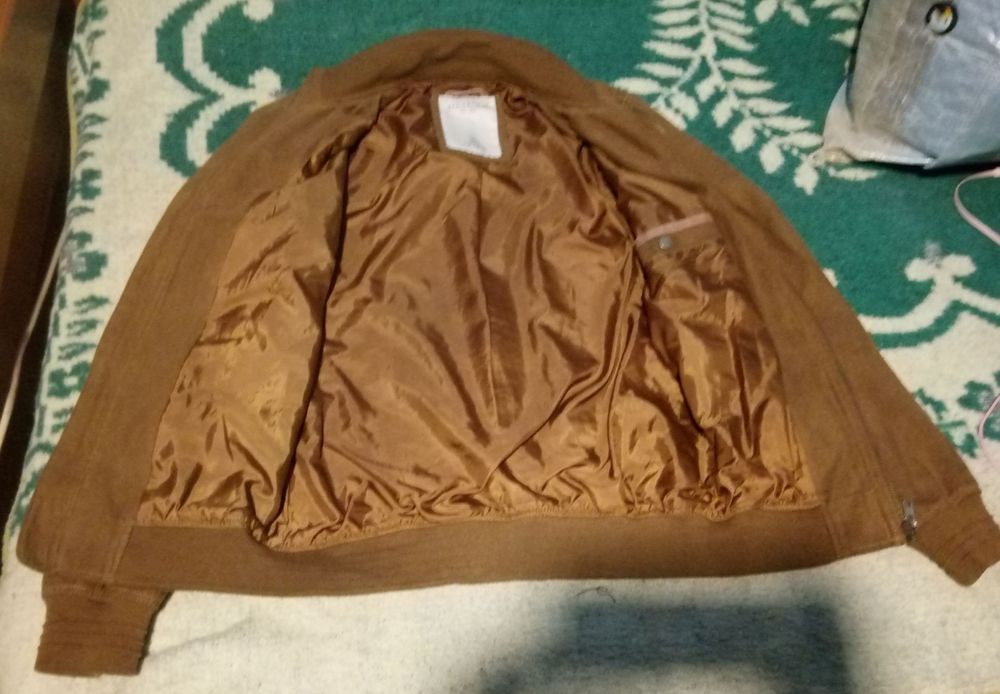 Casaco em camurça tamanho S como novo