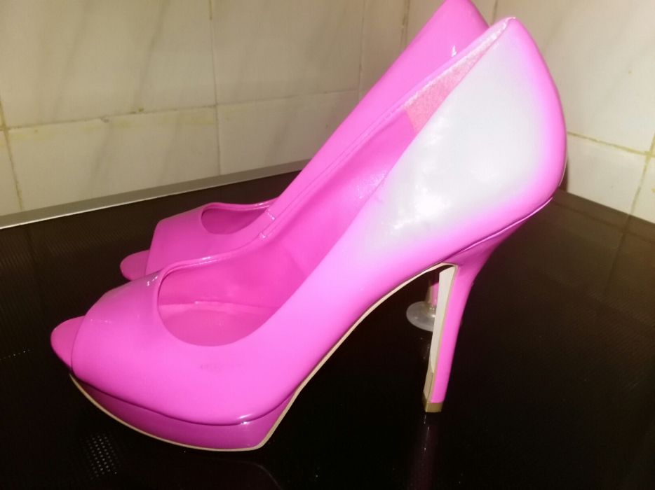 Sapatos rosa tamanho 36
