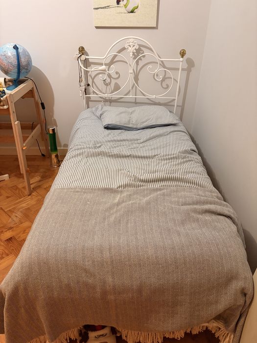 Duas Cama de ferro individual