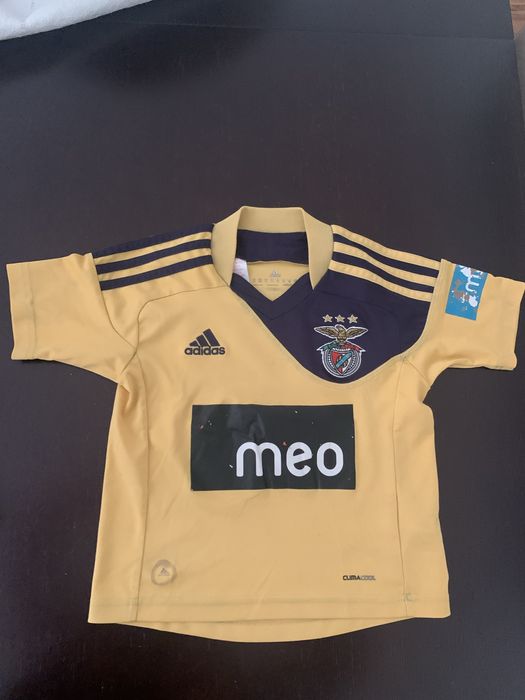 Equipamento benfica 3 anos
