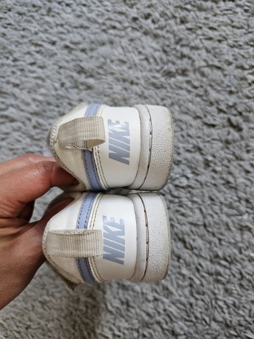 Nike Court buty sportowe adidasy 28.5