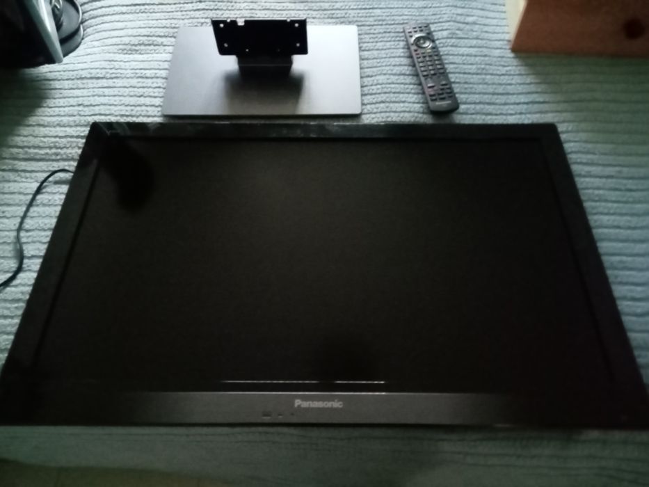 Televisões LG E Panasonic Avariadas Para Arranjo/Peças Com Comandos