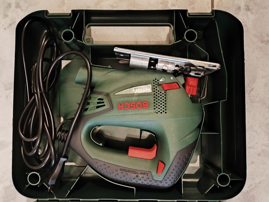 Wyrzynarka Bosch PST 700 E 500W Nowa Walizka Bosch