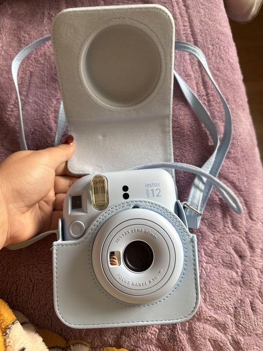 Câmera Instax Mini 12 + Case – Semi nova!
