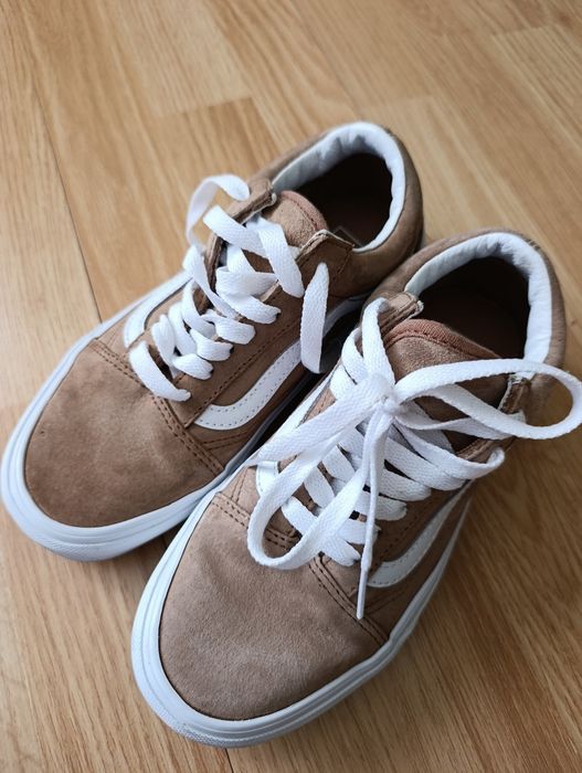Продам кеди vans