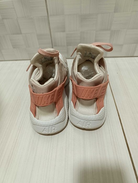 Кроссовки Женские Nike Air Huarache размер 41