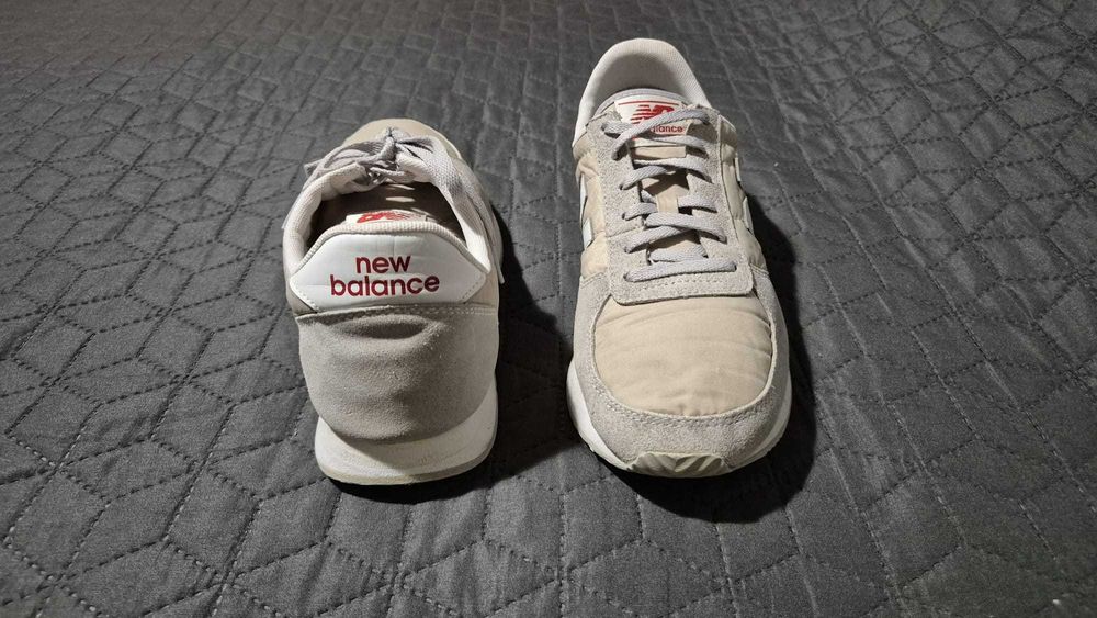 Ténis NB New Balance - beges – tamanho 41,5