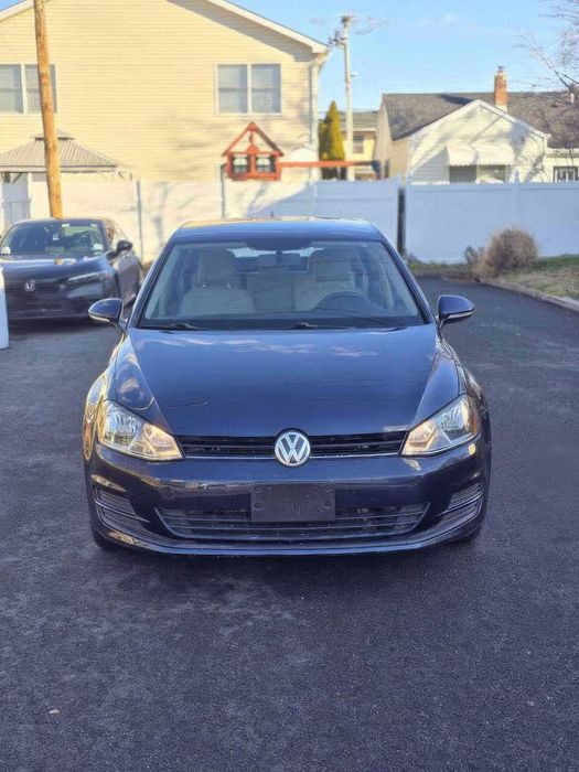 Volkswagen Golf S      2015