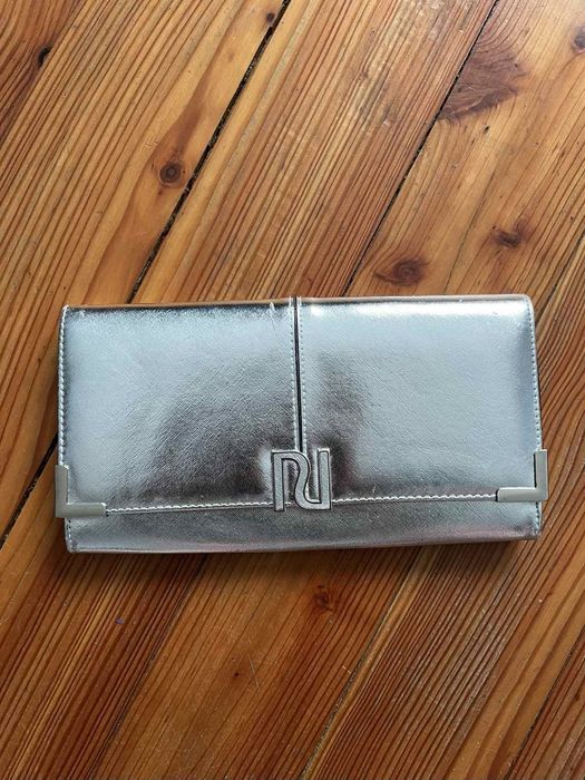 Сріблястий клач River Island