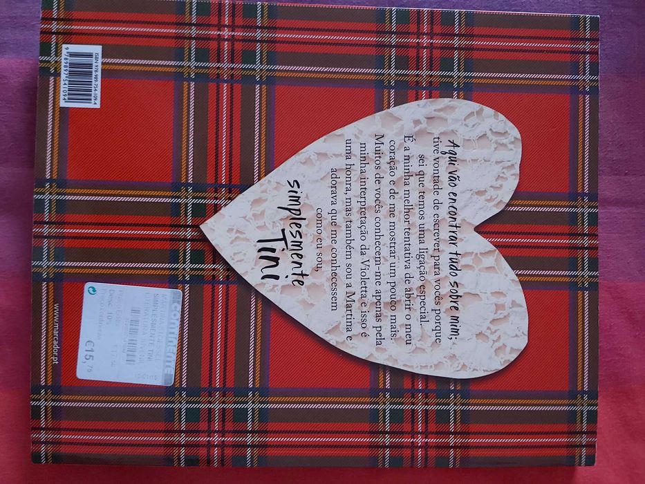 Livro "Simplesmente Tini"(SERIE VIOLETA)