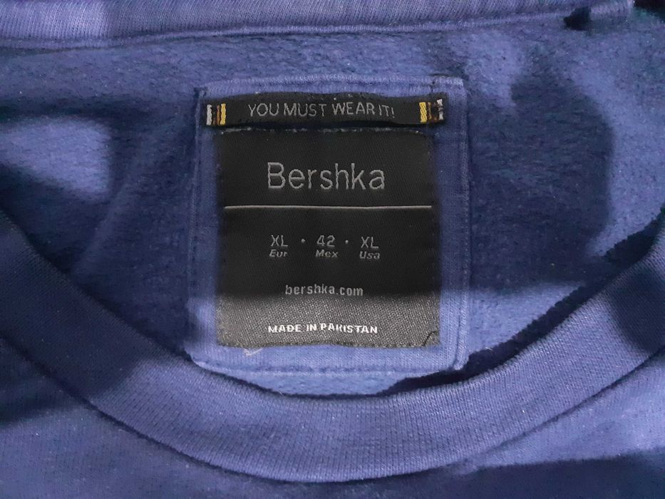 Bershka, длина 74.5, свитшот