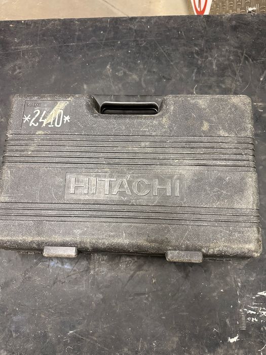 Wiertarko-wkrętarka akumulatorowa Hitachi DS12DVF3 używana