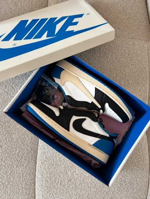 Jordan 1 Retro Low OG SP Fragment x Travis Scott R.41