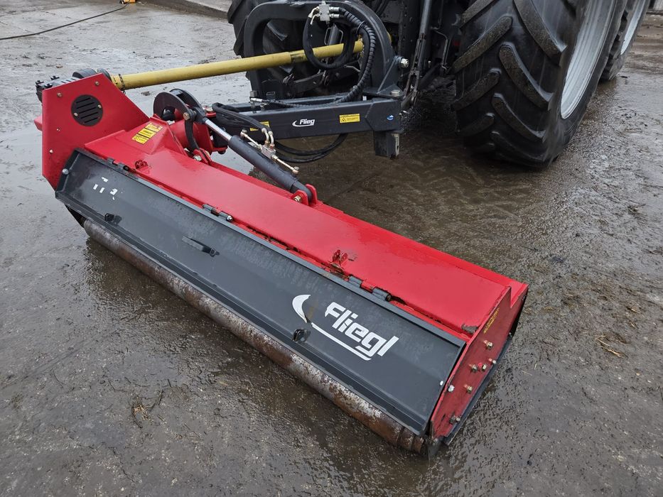 Mulczer Fliegl 210 mlotkowy